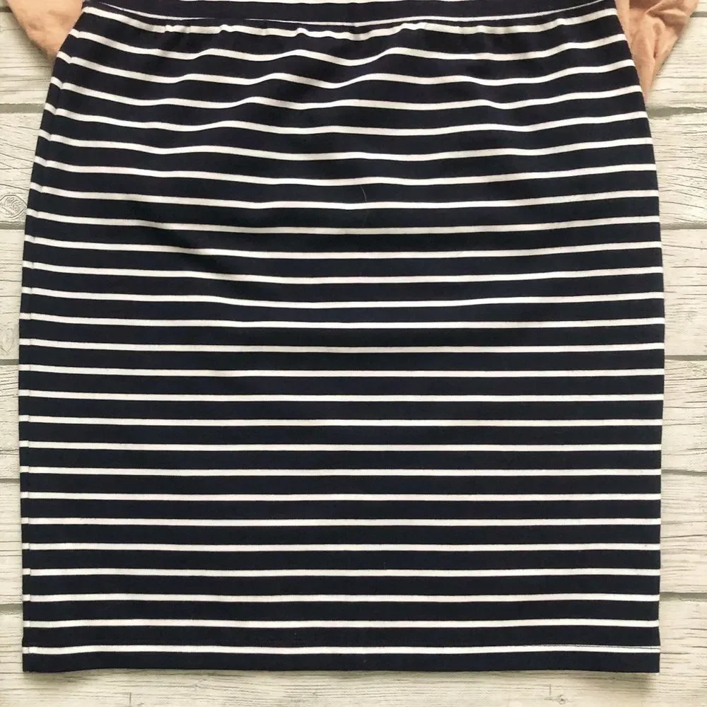 GAP pencil skirt navy/white striped -size small